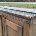 Petite armoire assemblée à poteaux, chevilles de bois et clous forgés, 8 caissons creux   - 7