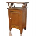 Petite armoirette antique, assemblé à poteaux et chevilles de bois  - 1