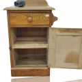 Petite table de chevet, chiffonnier  - 2