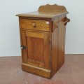 Petite table de chevet, chiffonnier  - 6