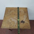 Petite table de chevet - 4
