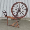 Vintage wool spinning wheel - 4