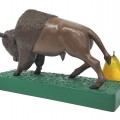Sculpture art populaire, bison sculpté en bois - 2