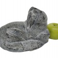 Sculpture en pierre de savon signée Abraham, artisanat Inuit  - 2