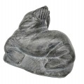 Sculpture en pierre de savon signée Abraham, artisanat Inuit  - 1