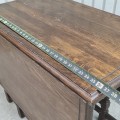 Table à battants en chêne dite barrière  - 3