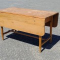 Drop-leaf rustic table, worn top and old wood charm - 4