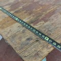 Table avec pattes tournée et plateau en pin, telle que trouvée  - 6