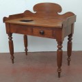 Table lave-main, pattes tournées et tête chantournée - 7