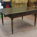 Table rustique antique avec pattes tournées et tiroirs - 7