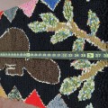 Tapis crocheté décoré d'un castor, art populaire  - 2
