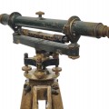 Théodolite Buff sur trépied bois, instrument de relevé d'arpenteur  - 4